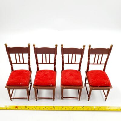 MARX TOYS DOLL HOUSE FURNITURE AND MINIATURES BUNDLE