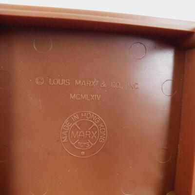 MARX TOYS DOLL HOUSE FURNITURE AND MINIATURES BUNDLE