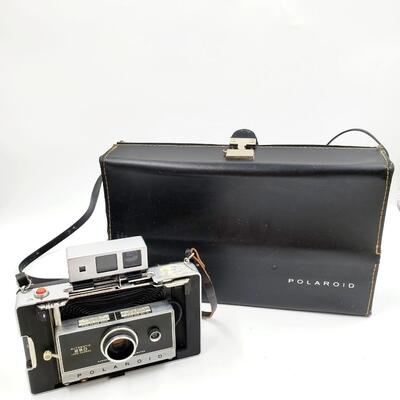 POLAROID AUTOMATIC 250 LAND CAMERA WITH ACCESSORIES AND POLAROID CARRYING CASE