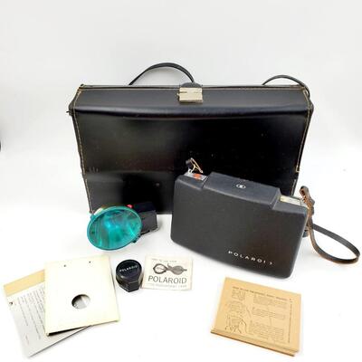 POLAROID AUTOMATIC 250 LAND CAMERA WITH ACCESSORIES AND POLAROID CARRYING CASE