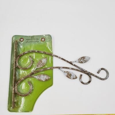 12 INCH HANGING PLANT BRACKET NEW