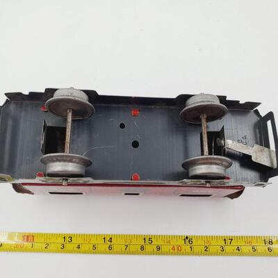 VINTAGE O GAUGE TINPLATE PREWAR MARX TRAIN NEW YORK CENTRAL NO. 556 CABOOSE CAR 