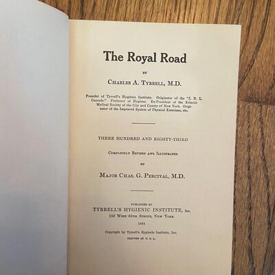 LOT 94 - Medical Books, Vintage (5 books), 1916-1940