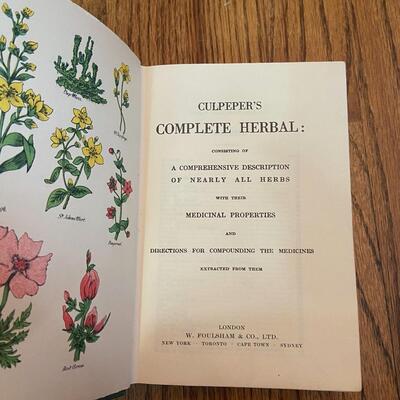 LOT 94 - Medical Books, Vintage (5 books), 1916-1940