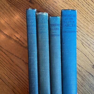 LOT 115 - Merills English Texts, Vintage (4 books), 1907