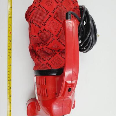 DIRT DEVIL HAND VAC ROYAL
