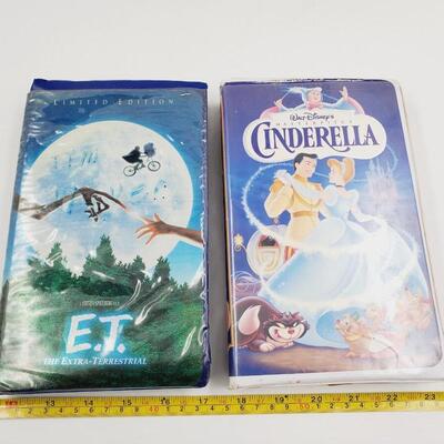 VHS TAPES BUNDLE OF 5