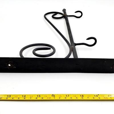 DECORATIVE METAL SIGN HOLDER OR PLANT HANGER