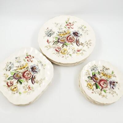 SHERATON JOHNSON BROS MADE IN ENGLAND DISH SET