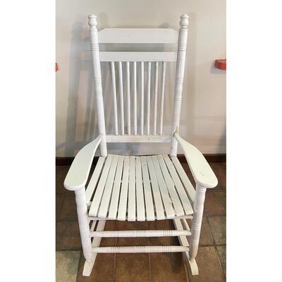 CRACKER BARREL WHITE WOODEN ROCKING CHAIR 