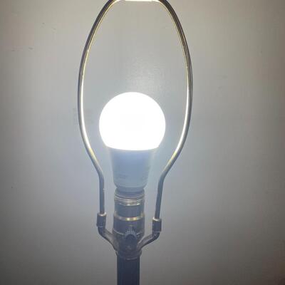 VINTAGE â€œWESTWOOD INDUSTRIESâ€ BRASS TONED FLOOR LAMP BASE