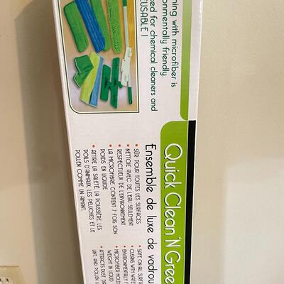 â€œQUICK CLEAN N GREENâ€ MICROFIBER MOP W/ INTERCHANGEABLE HEADS