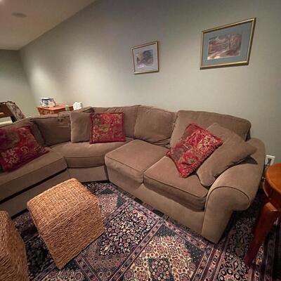 Sectional sofa 