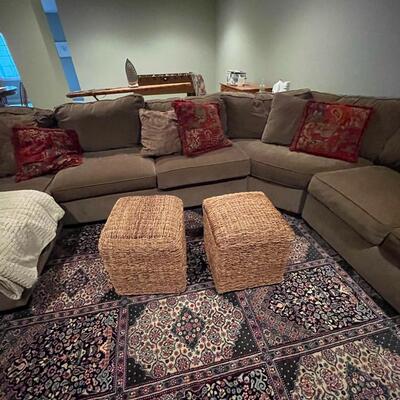 Sectional sofa 