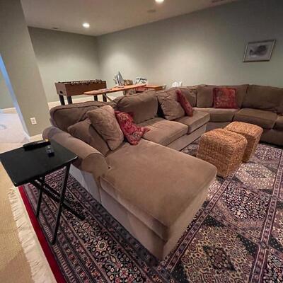 Sectional sofa 
