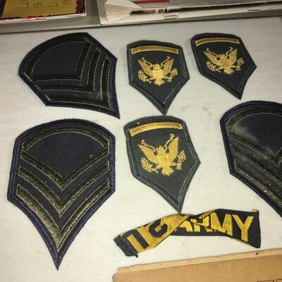 7 Military Patches (Lot 96)