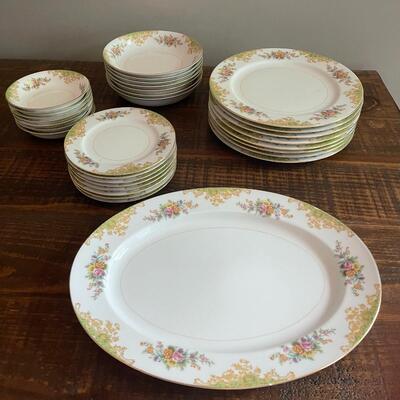 LOT 80 - Dinnerware, Imperial China, Vintage Noritake, Japan, 31 pieces