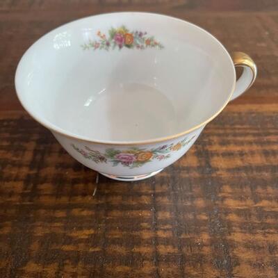LOT 82 - Tea Cups and Saucers, Imperial China, Vintage Noritake, Japan, 11 pieces