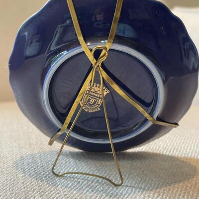 LOT 48 - Limoges veritable porcelaine d art courting couple blue trinket plate with stand