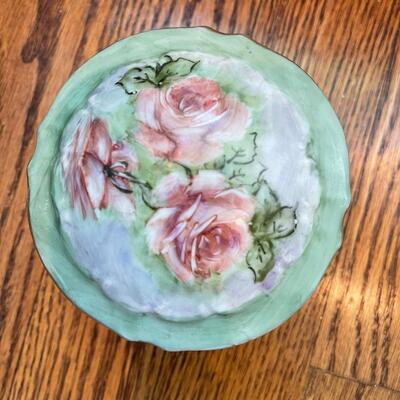 LOT 50 - Porcelain Trinket Bowl with Lid, Arnier