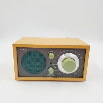 TIVOLI AUDIO HENRY KLOSS MODEL ONE AM/FM RADIO