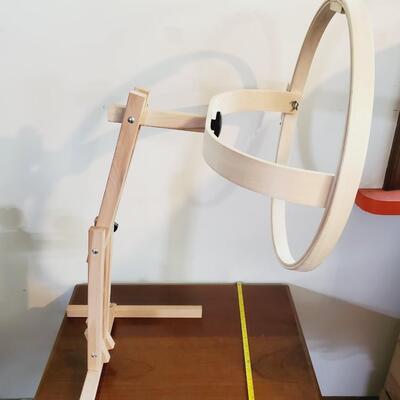 EDMUNDS QUILT LOOP WITH STAND