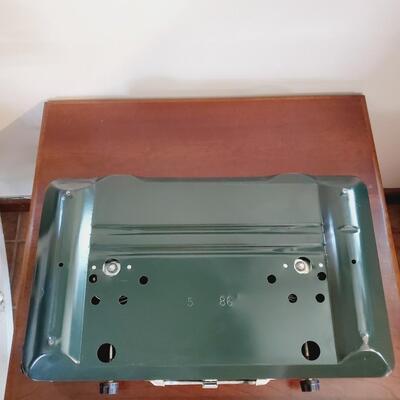 COLEMAN DELUXE PROPANE TWO BURNER PORTABLE/CAMPSTOVE - w/ BOX 