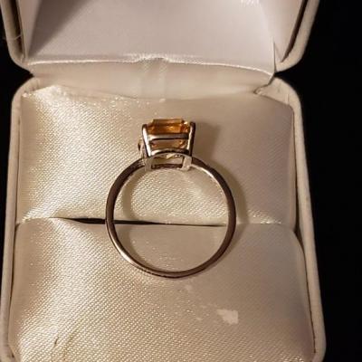 Sterling silver ring  Beautiful natural stone womens size 8