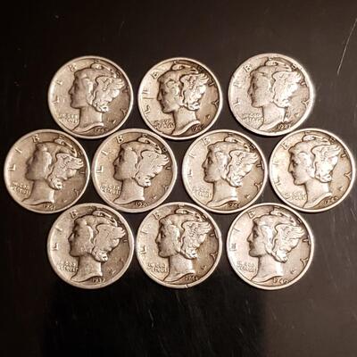 Lot of silver mercury dimes .Collectable 90 % silver Collectable silver  