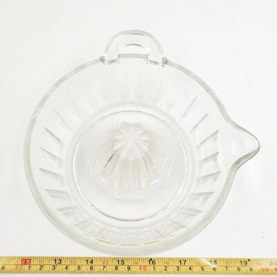 VINTAGE CLEAR GLASS JUICER/REAMER