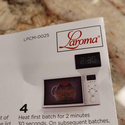 Lot 2: Laroma Microwave Popcorn Makers