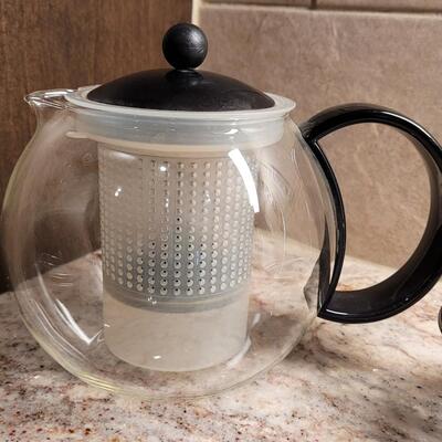 Lot 4: Bodum Tea Pot