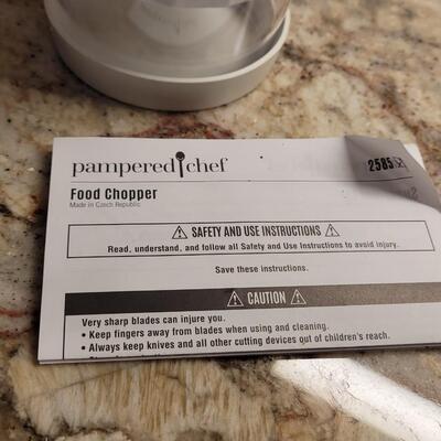 Lot 8: Pampered Chef Chopper and Kitchen Spritzer