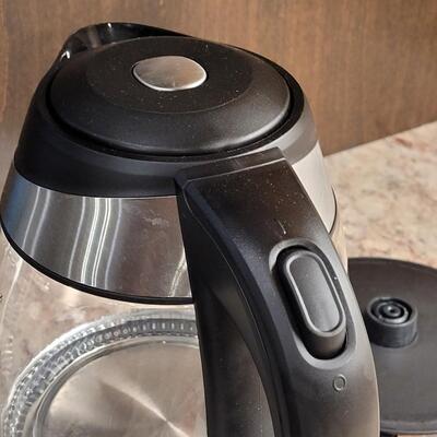 Lot 9: MÃ¼eller Electric Ultra Kettle 