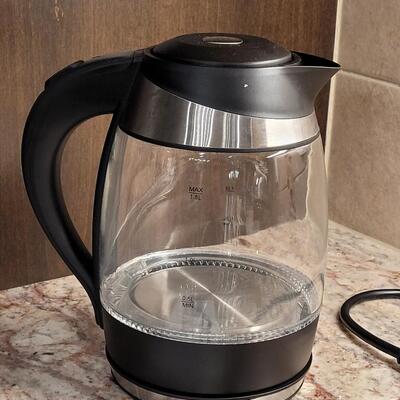 Lot 9: MÃ¼eller Electric Ultra Kettle 