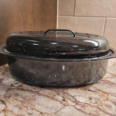 Lot 10: Enamel Roasting Pan