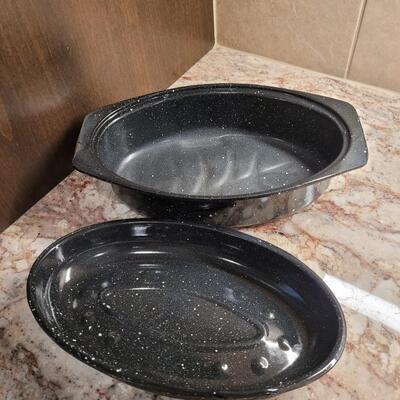 Lot 10: Enamel Roasting Pan