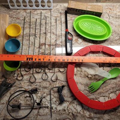 Lot 16: Kitchen Gadgets & Utensils Lot 
