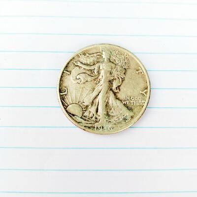 1939 SILVER WALKING LIBERTY 1/2  DOLLAR COIN