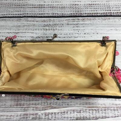 Bright pink beaded floral purse handbag clutch