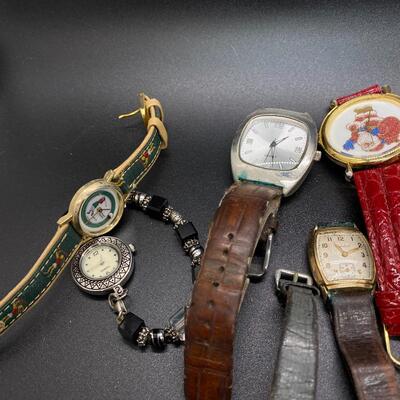 Mixed Lot of Fashion Watches for Parts or Repair