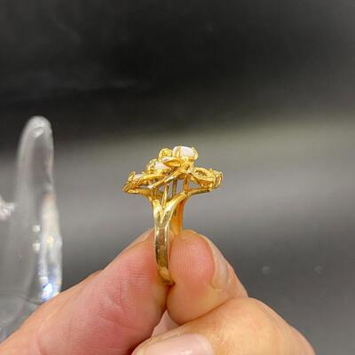 Vintage Goldtone & Opal Cabochon Cluster Ring