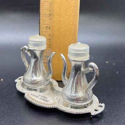 Vintage Elkins Sugar House Miniature Shaker Set