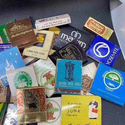 Assorted Vintage Matchbooks Restaurants Motels Hotels 