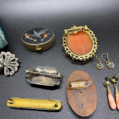 Vintage Antique Victorian Style Jewelry & Box