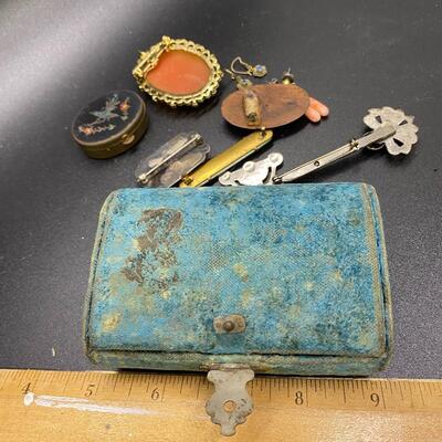 Vintage Antique Victorian Style Jewelry & Box