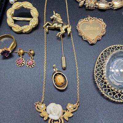 Goldtone Romance Jewelry Lot