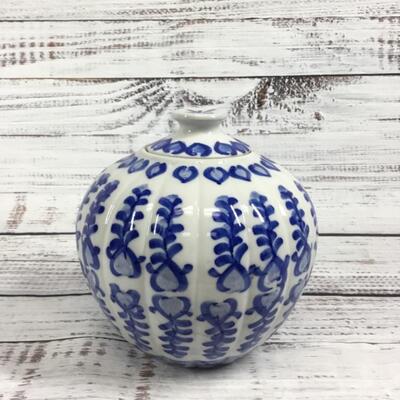 White and Blue Patterned Vintage Lidded Melon Ginger Jar