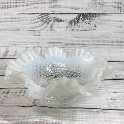Vintage Fenton Hobnail OmbrÃ© White, Light Blue, and Clear Glass Bowl