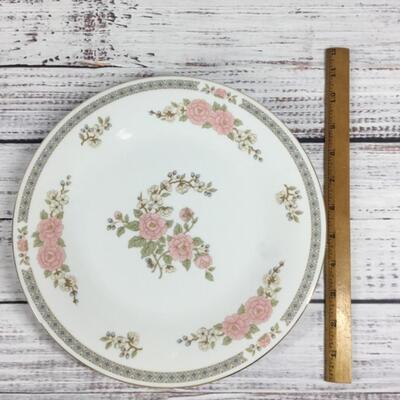 Fairfield Fine China Floral Mist Set of Five